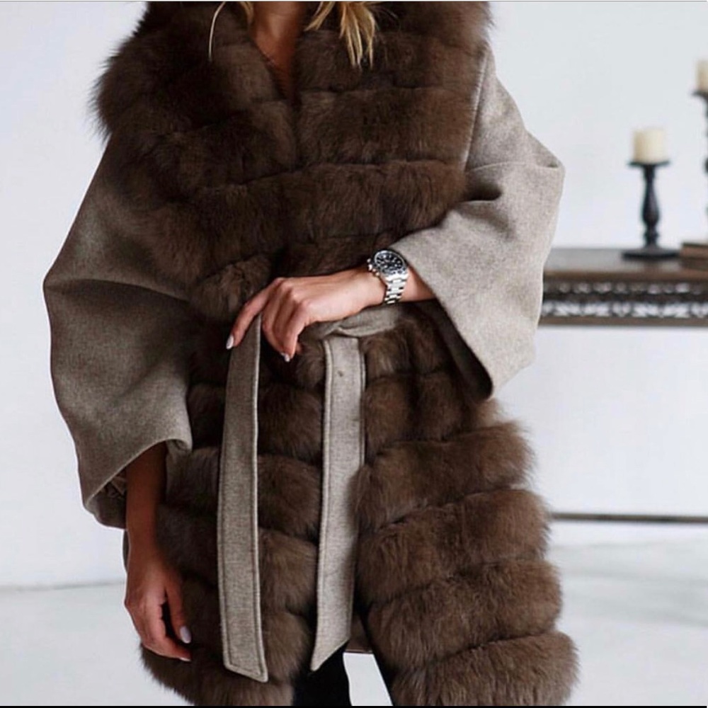 New- Cashmere Wool blend with Mink lining size L